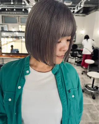 ショート カラー 篠崎 佑季のヘアスタイル