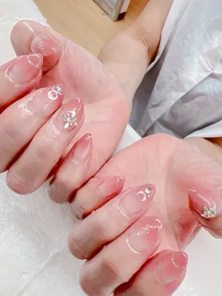 ネイル Emi lyのネイルデザイン