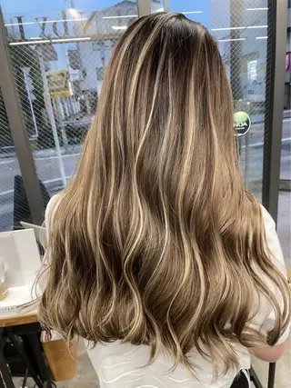 ロング カラー ヘアローラン所属・💕 manaka🌺のヘアスタイル