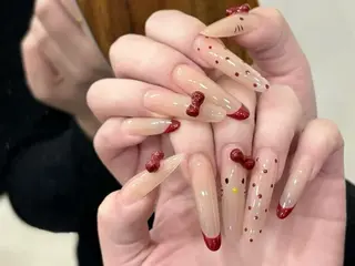 ネイル Mona【パラジェル ・長さ出し専門店】のネイルデザイン