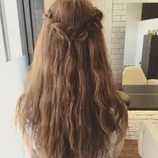 セミロング カラー パーマ ヘアアレンジ メンズ キッズ ネイル マツエク・マツパ premier modelsのヘアスタイル