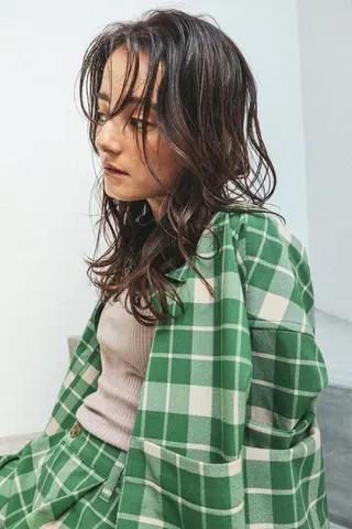 ロング カラー 🩵FERIA 桃山台　足立あゆみのヘアスタイル