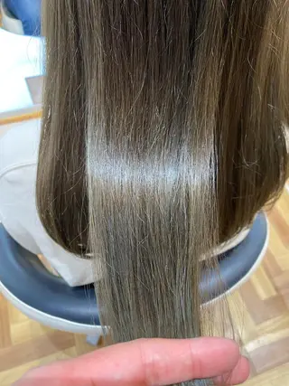 ロング 金沢 広美のヘアスタイル