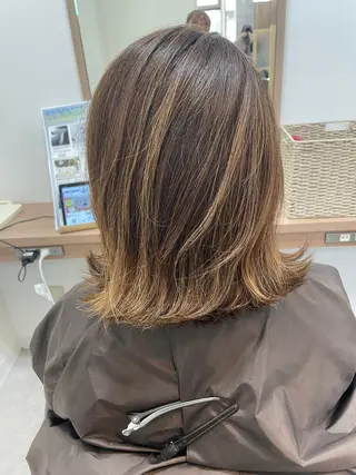 ミディアム カラー パーマ 葭葉 久美子のヘアスタイル