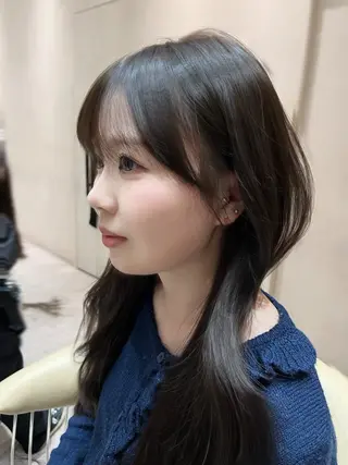 セミロング カラー 顔周りカット/ 透明感カラー/ユナのヘアスタイル