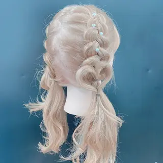 ロング ヘアアレンジ 🌟🍒ハイトーン 韓国ヘア/ユウミのヘアスタイル