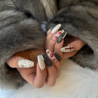 ネイル ISLAND TOKYO所属・ISLAND ONISHIのマツエク・マツパデザイン