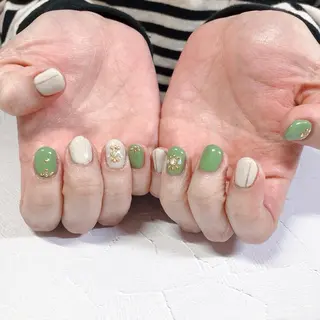 ネイル 奥園 良恵のネイルデザイン