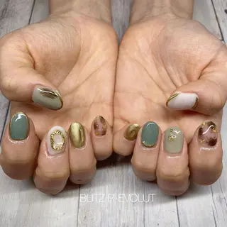 ネイル ☁️BLITZ 🎀笠原雪音🎀のネイルデザイン