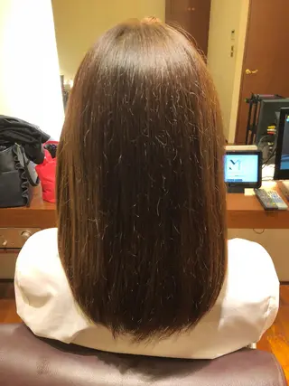 ミディアム 松永 果菜のヘアスタイル