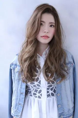 ロング カラー EMANONシェアサロン心斎橋店所属・韓国メンズヘア　ミル クティボブ　足立佳代のヘアスタイル