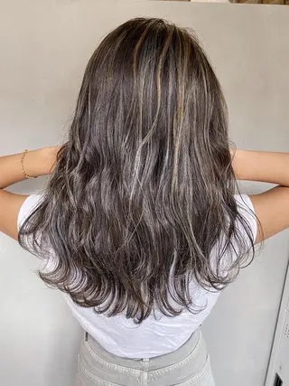 セミロング カラー LA KING GINZA TOKYO所属・🧡ショートの達人 🧡SHOのヘアスタイル