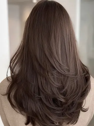 ロング 三澤 陽のヘアスタイル