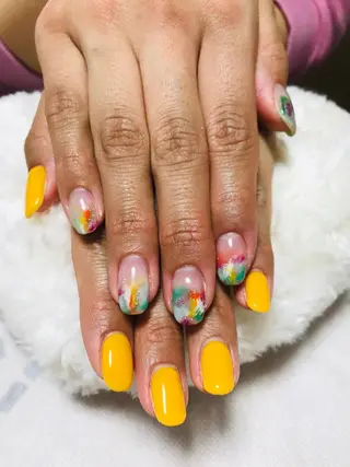 ネイル The Best Beauty受付担当のヘアスタイル