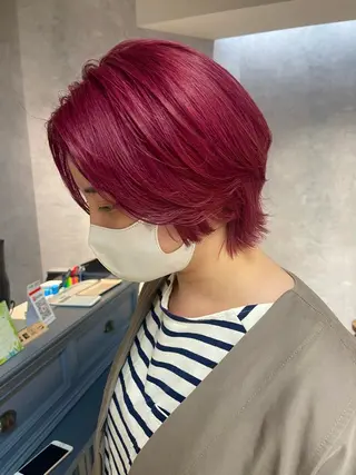 ショート カラー オフホワイトアンドなんば所属・福西 洋斗のヘアスタイル