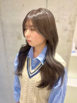 ロング 透明感カラー・レイヤ ー🎀amika🎀のヘアスタイル