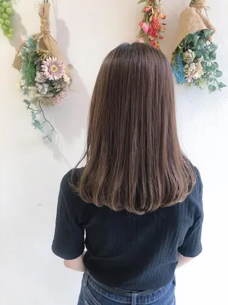 セミロング カラー パーマ 西 めぐみのヘアスタイル