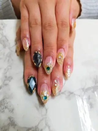 ネイル 河野ちえ (雑誌掲載サロン)のネイルデザイン