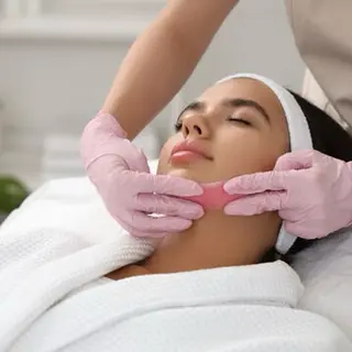 salonDRE NANAMIのネイルデザイン