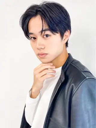 メンズ パーマ🤍メンズヘア 韓国🤍YUYAKAのヘアスタイル