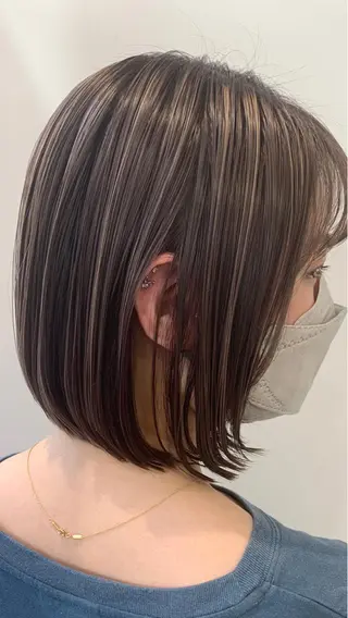 ミディアム ブリーチなしダブル/ レイヤーカット 小棹のヘアスタイル