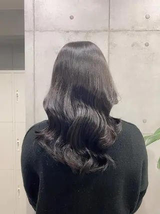 ロング カラー newi赤羽 HINATAのヘアスタイル