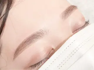 アイブロウ Pool所属・Pool高橋 祐里奈のマツエク・マツパデザイン