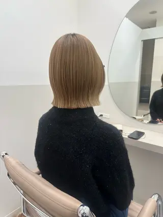 ショート SALOWIN所属・RI NAのヘアスタイル