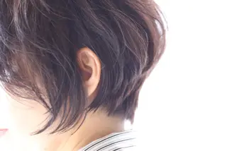 ショート カラー 岡本 一平のヘアスタイル