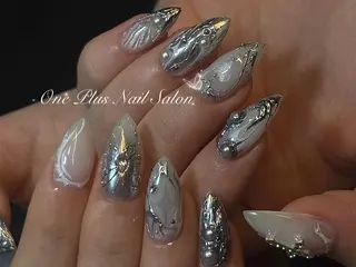 ネイル One Plus Nail Salonのネイルデザイン