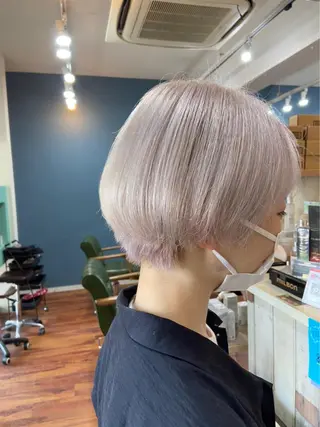 ショート カラー 高野 真弥のヘアスタイル