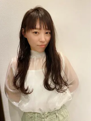 ロング カラー 岡田 拓也のヘアスタイル