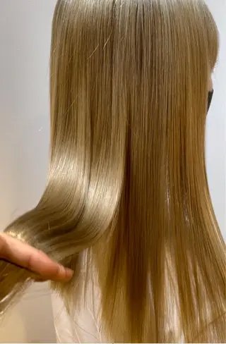 セミロング カラー ｅｒｉ 🧴🫧のヘアスタイル