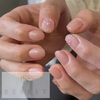 ネイル REBEST namiのネイルデザイン