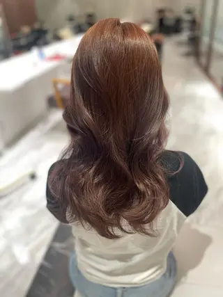 ロング カラー ウォーレントリコミ  ニューヨーク所属・西梅田直結🌹 若林梨音のヘアスタイル