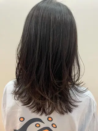 ミディアム One By The Ect所属・ショート/脱白髪染め ☆宇﨑悠実のヘアスタイル