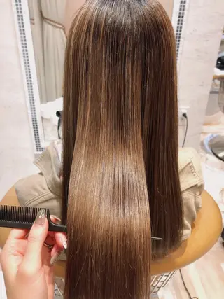 ミディアム 代表山口ひな 髪質改善のプロのヘアスタイル