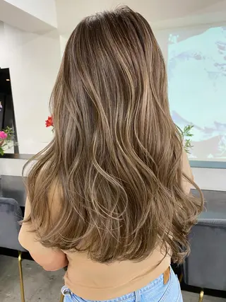 ロング カラー レイヤーカット💖 Kaedeのヘアスタイル