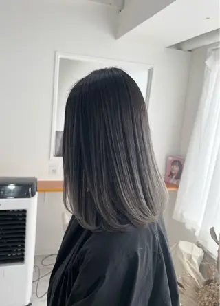 ミディアム カラー ROBIN所属・指名数No.1 /NAOYAのヘアスタイル