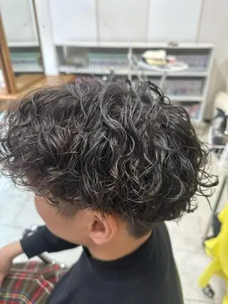 パーマ メンズ 長谷川 誠志のヘアスタイル