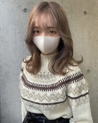 ミディアム カラー レイヤー/ブリーチ ♥️【木坂 桃歌】のヘアスタイル