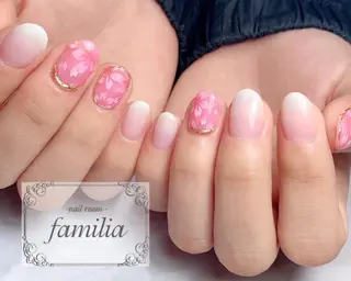 ネイル -nailroom- familiaのネイルデザイン