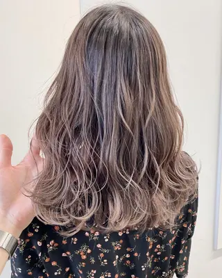 ロング カラー ヘアアレンジ 【公式】amble luxe池袋東口🩷のヘアスタイル