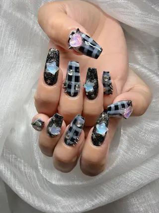 ネイル Lee Nailsのネイルデザイン