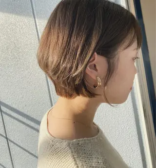 ショート カラー Ate by little所属・青木 梢のヘアスタイル