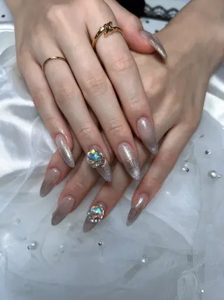 ネイル U·Mi nail salon所属・U·MI 上野御徒町店のネイルデザイン