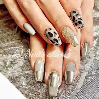 ネイル I-nailロング /ワンホン/キラキラのネイルデザイン