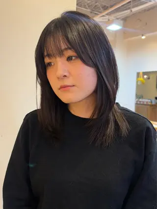 ミディアム RIN／韓国ヘア レイヤーカットのヘアスタイル