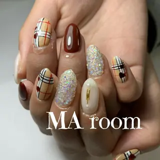 ネイル ＆MERCI所属・&MERCI nail maoのネイルデザイン