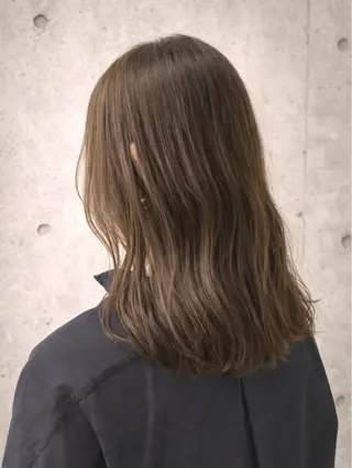 セミロング カラー Lien所属・marika レイヤー/ヘッドスパのヘアスタイル